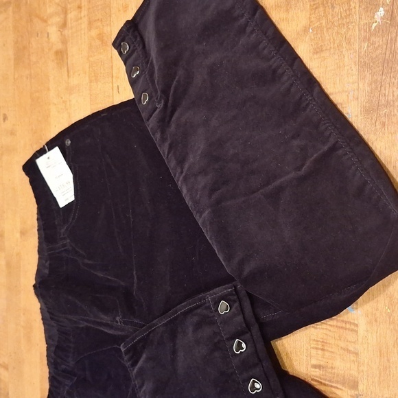 Gap Kids New With Tags Black Velvet‎ Pants with Heart buttons Sz 12 Plus - Picture 1 of 5